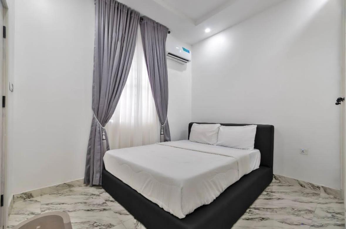 Jada Hotel And Suits Lagos Exterior photo
